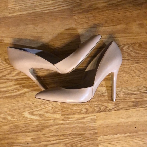 High heel nude colored style charles! - Picture 5 of 7